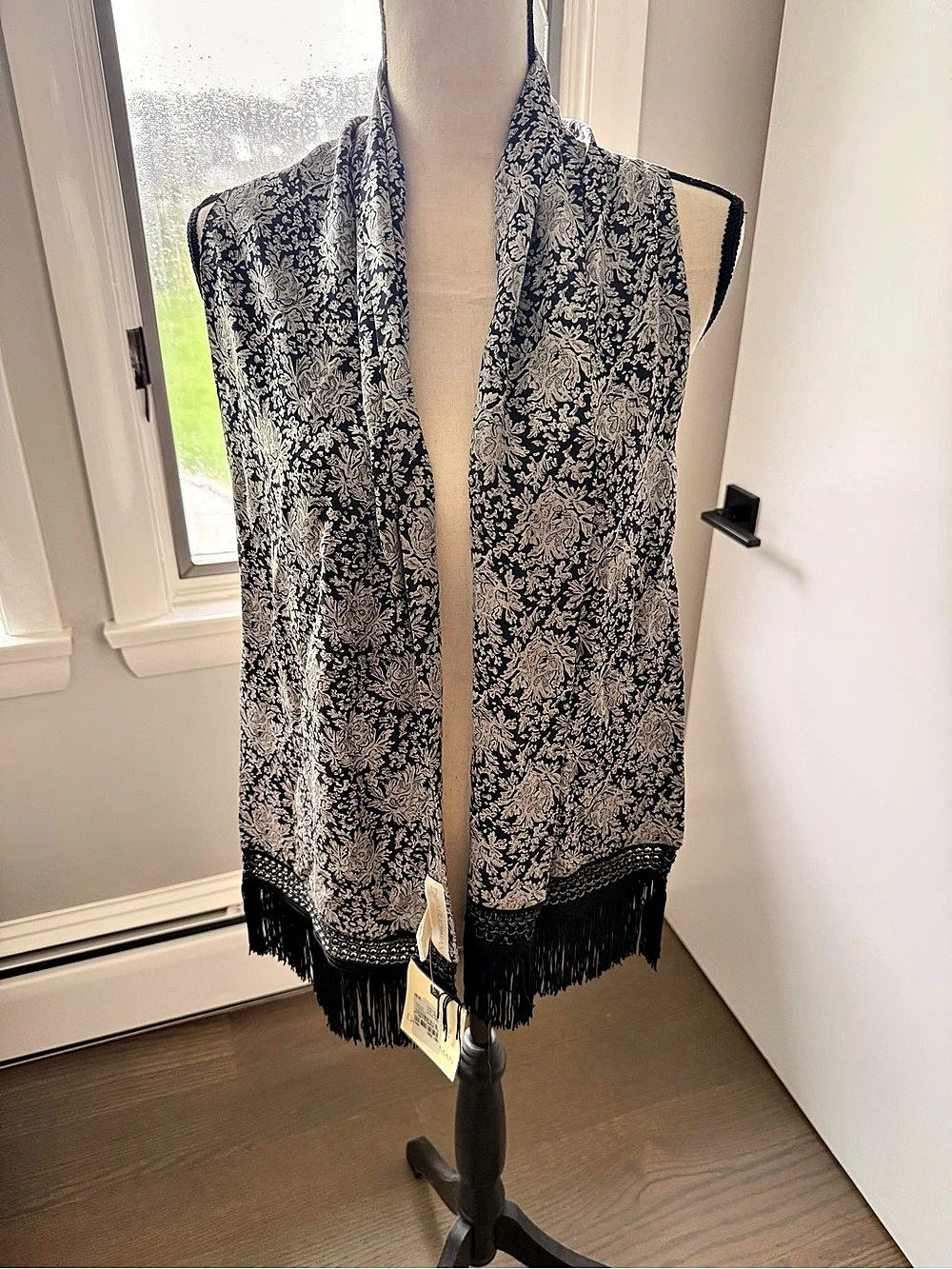 Dana Buchman 100-% Silk Scarf  NWT